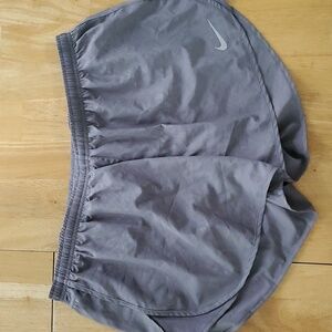 Nike dri-fit xl grey lined running short